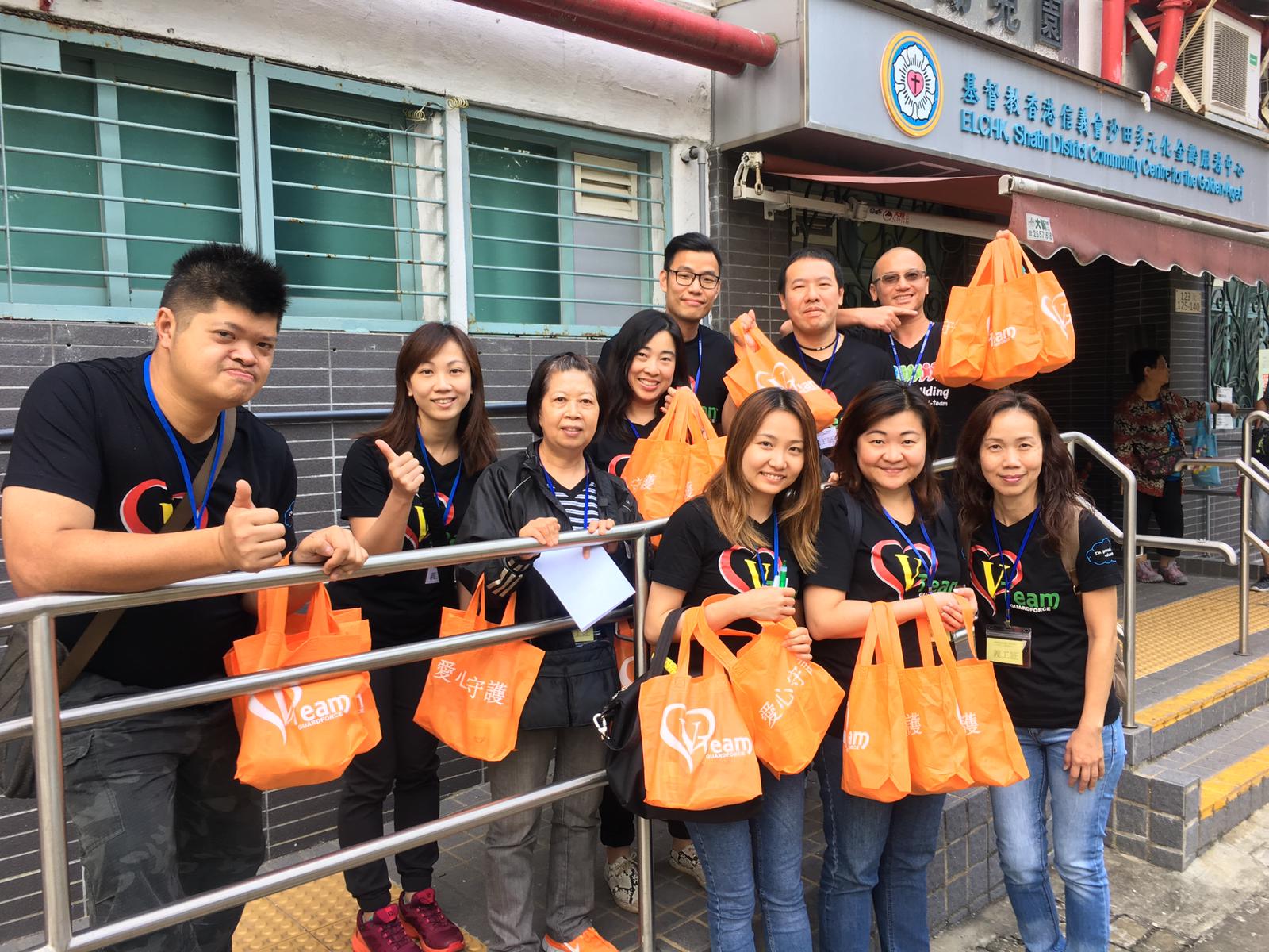 SentinelGuard Solutions
 V-team Visited the Elderly Living On Their Own At Shatin Lek Yuen Estate