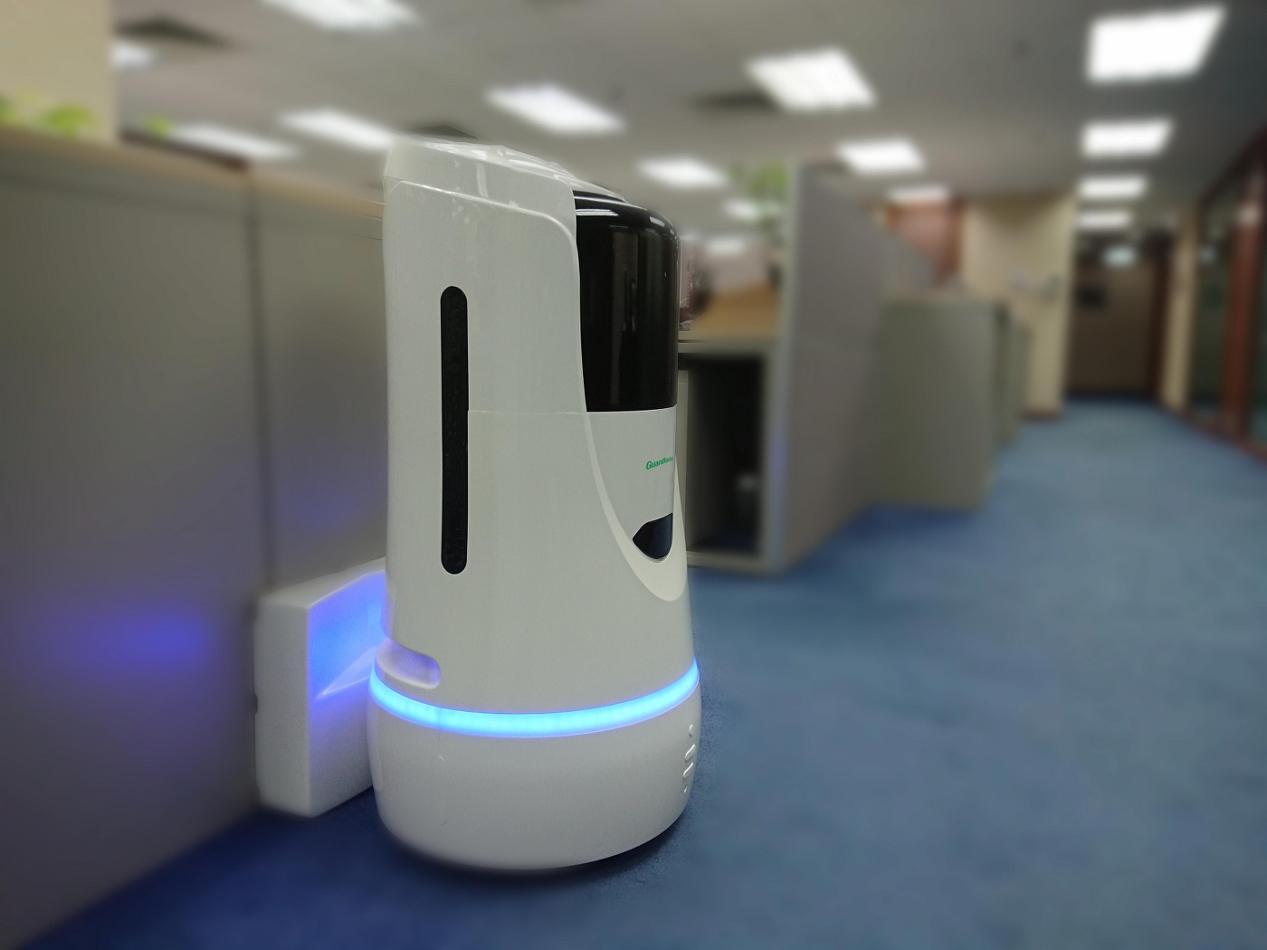 delivery robot | porter guard - SentinelGuard Solutions
 Hong Kong